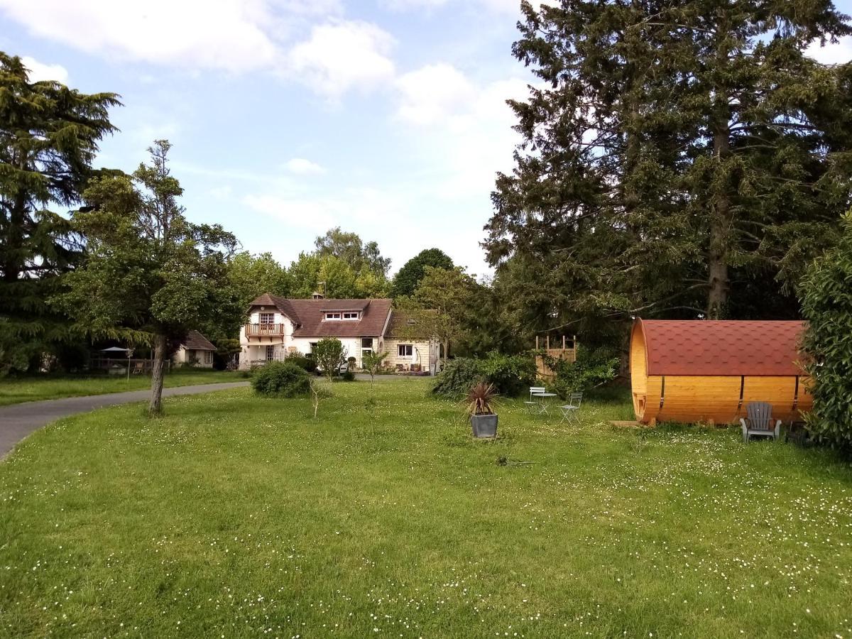 Havre De Paix Au Bords De L'Eure - Divers Hebergements Garennes-sur-Eure Exterior foto